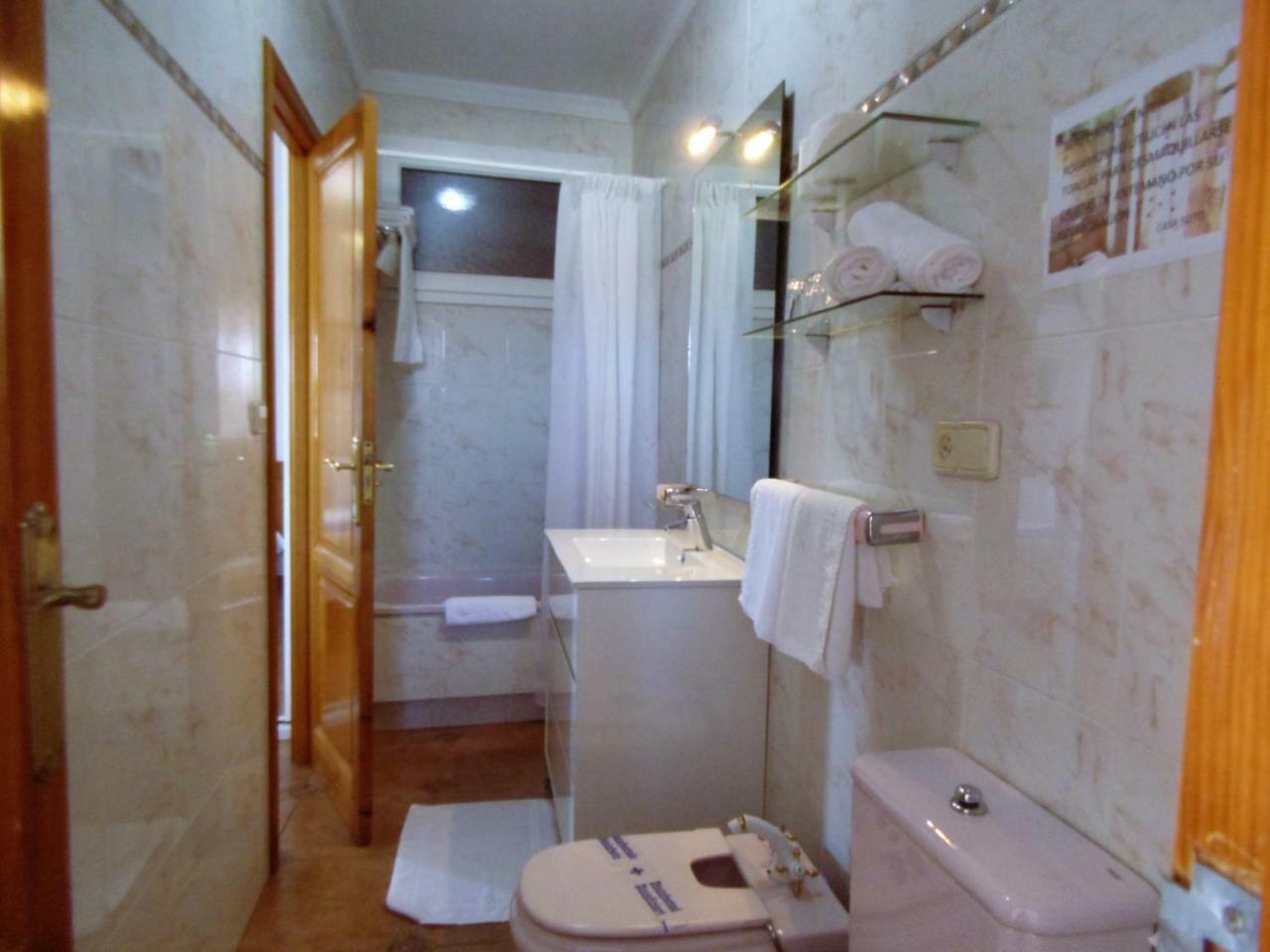 Apartamentos Turisticos Casa Soto Байона Экстерьер фото