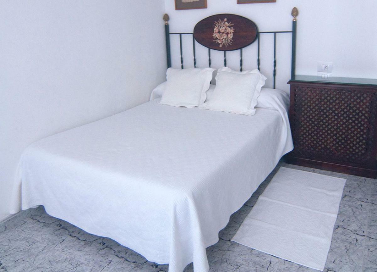 Apartamentos Turisticos Casa Soto Байона Экстерьер фото