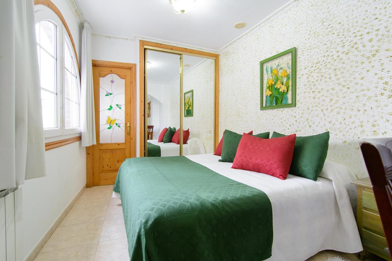Apartamentos Turisticos Casa Soto Байона Экстерьер фото